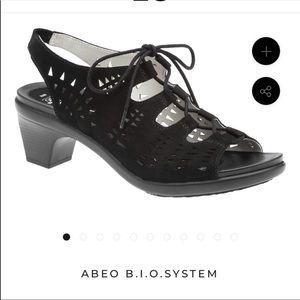 Abeo B.I.O System Goldie Lace Up Sandal in Black Size 9 narrow